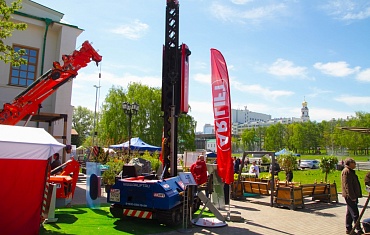 Выставка в Екатеринбурге "Дерево+Дом. Коттедж. Дача"